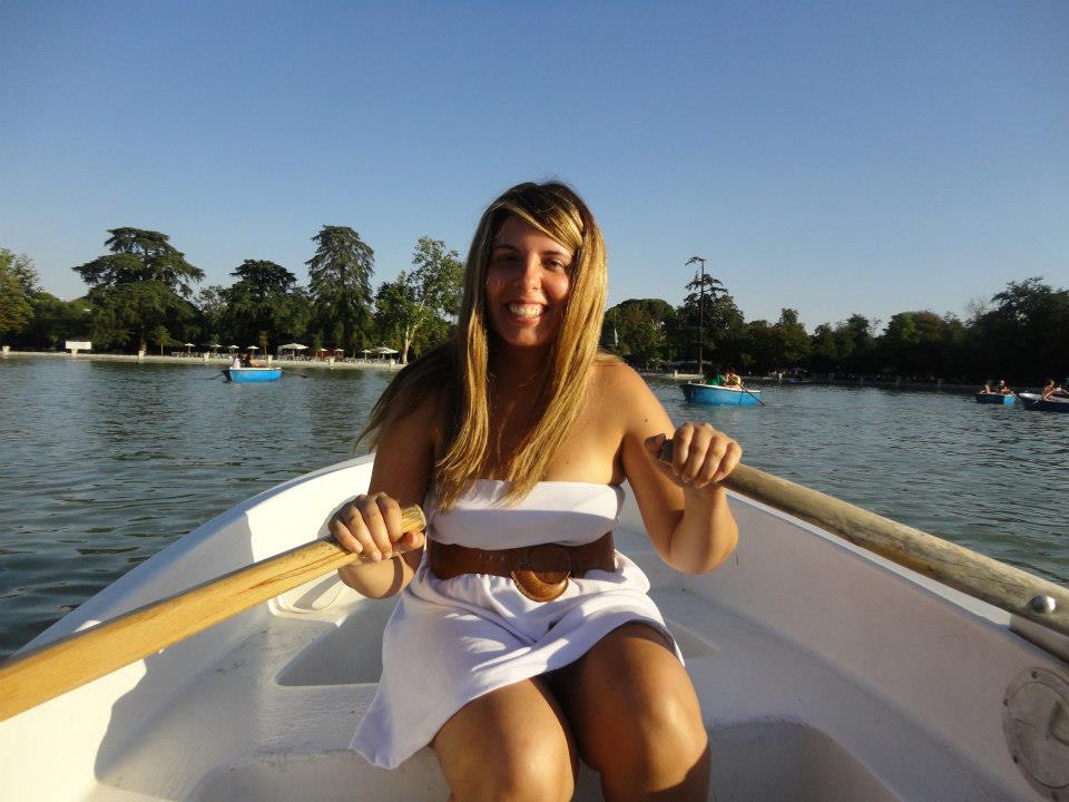Shannon rowing at Parque del Retiro