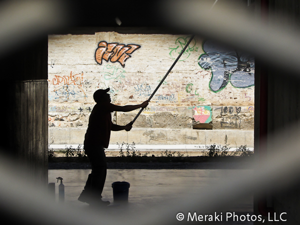 Foto of the Week from … Valparaíso – Silhouette in a Prison